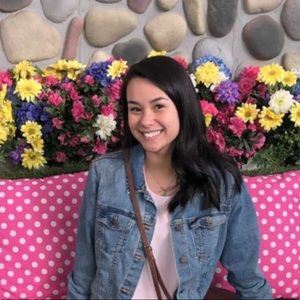 Meet your Posher, Camille